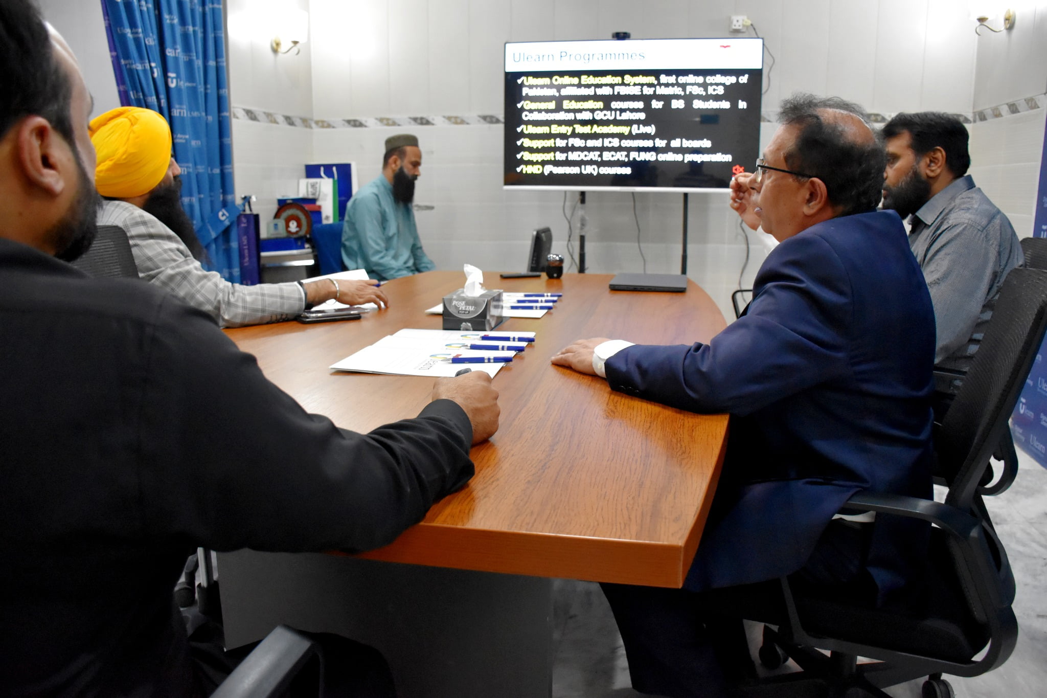 Punjab Minister of Minorities Affairs and ulearn team discussing the online classes